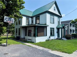 8 Church Street, Waterloo, NY 13165