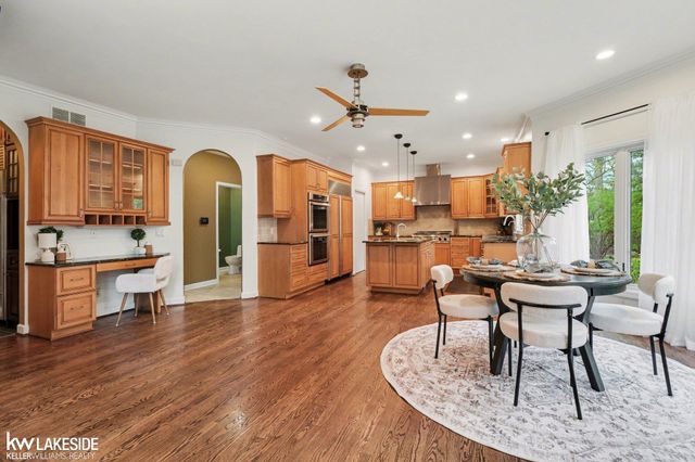 30515 Rushmore Circle, Franklin, MI 48025