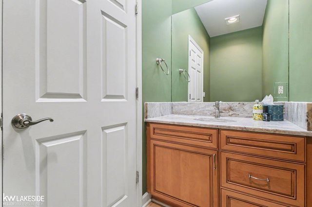 30515 Rushmore Circle, Franklin, MI 48025