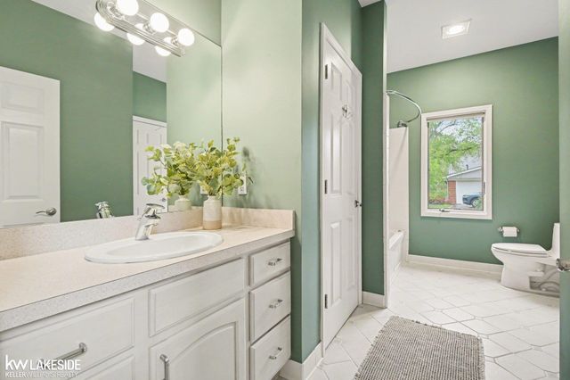 30515 Rushmore Circle, Franklin, MI 48025