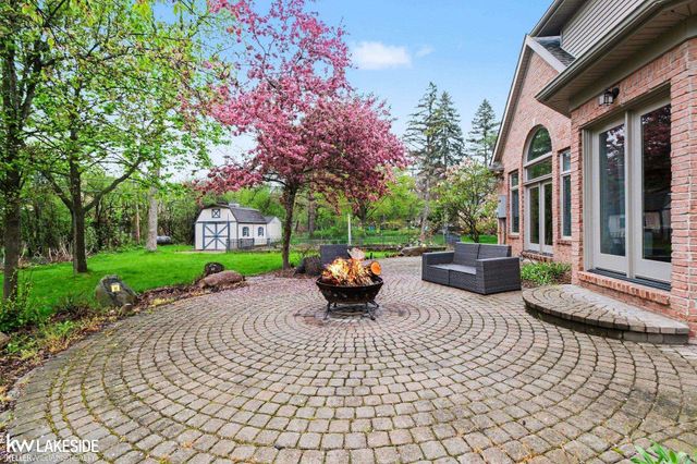 30515 Rushmore Circle, Franklin, MI 48025