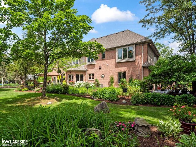 30515 Rushmore Circle, Franklin, MI 48025