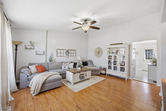 108 Southcreek Drive, Nicholasville, KY 40356