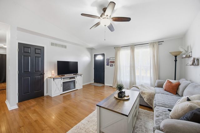 108 Southcreek Drive, Nicholasville, KY 40356