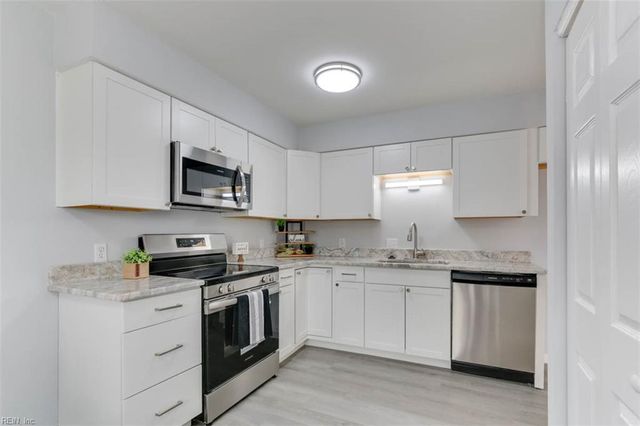 1265 Credle RD, Virginia Beach, VA 23454