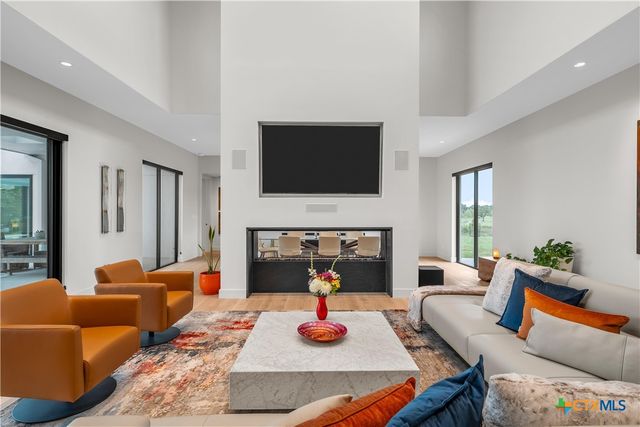 356 Bold Springs Court, West, TX 76691