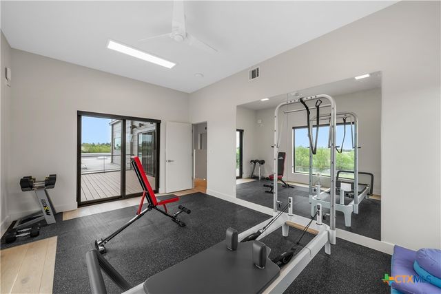 356 Bold Springs Court, West, TX 76691