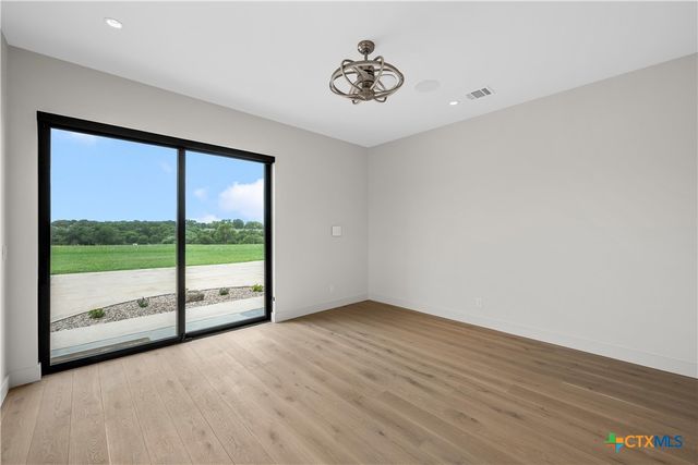 356 Bold Springs Court, West, TX 76691
