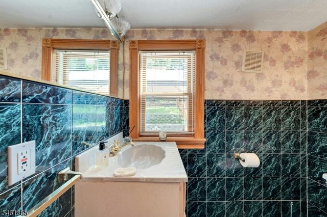 204 Vose Ave, South Orange Village Twp., NJ 07079