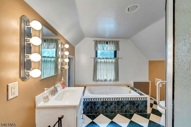 204 Vose Ave, South Orange Village Twp., NJ 07079