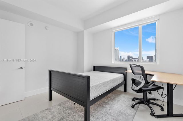 500 Brickell Ave 4101, Miami, FL 33131