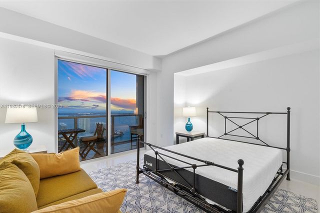 500 Brickell Ave 4101, Miami, FL 33131