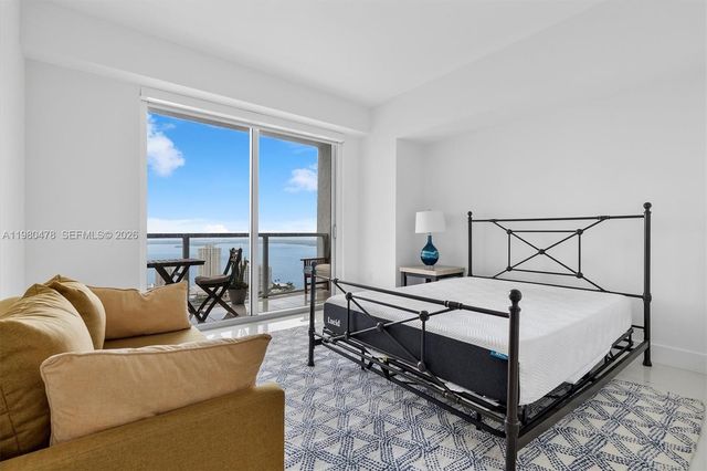 500 Brickell Ave 4101, Miami, FL 33131