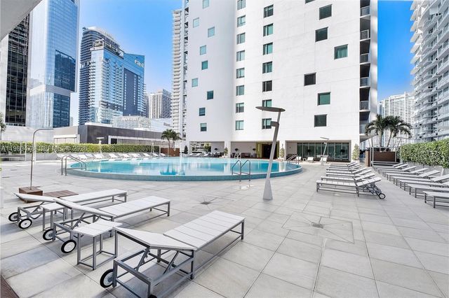 500 Brickell Ave 4101, Miami, FL 33131