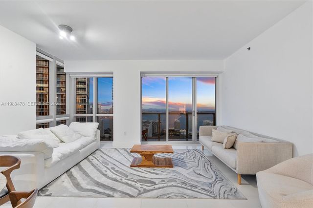 500 Brickell Ave 4101, Miami, FL 33131