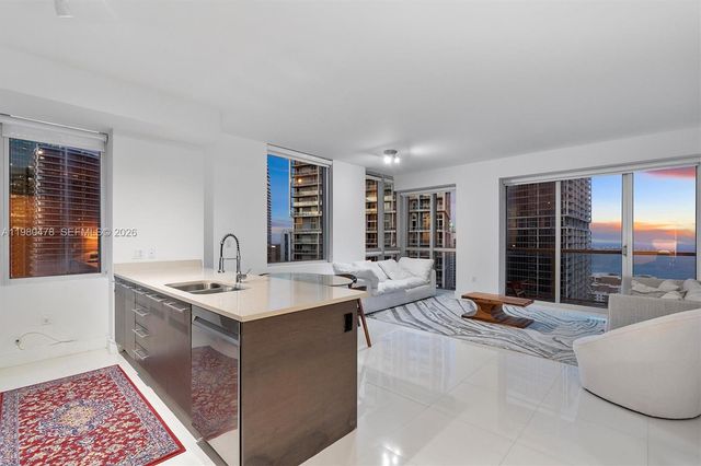 500 Brickell Ave 4101, Miami, FL 33131