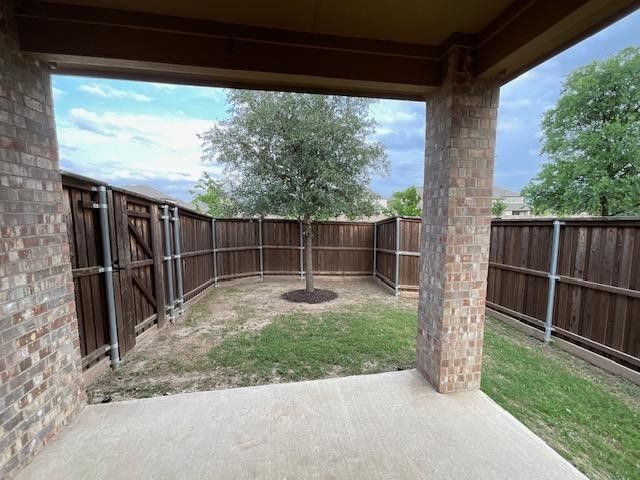 2245 Miramar Drive, Little Elm, TX 75068