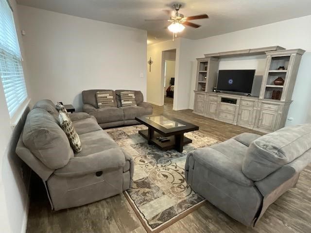 2245 Miramar Drive, Little Elm, TX 75068