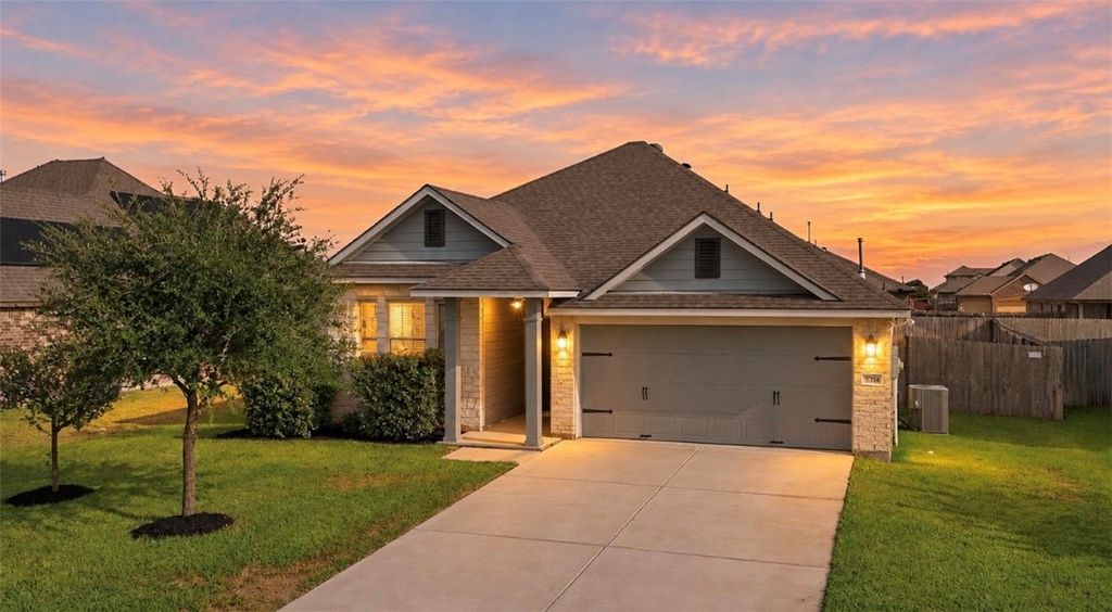 7714 Links Lane, Navasota, TX 77868 — exterior