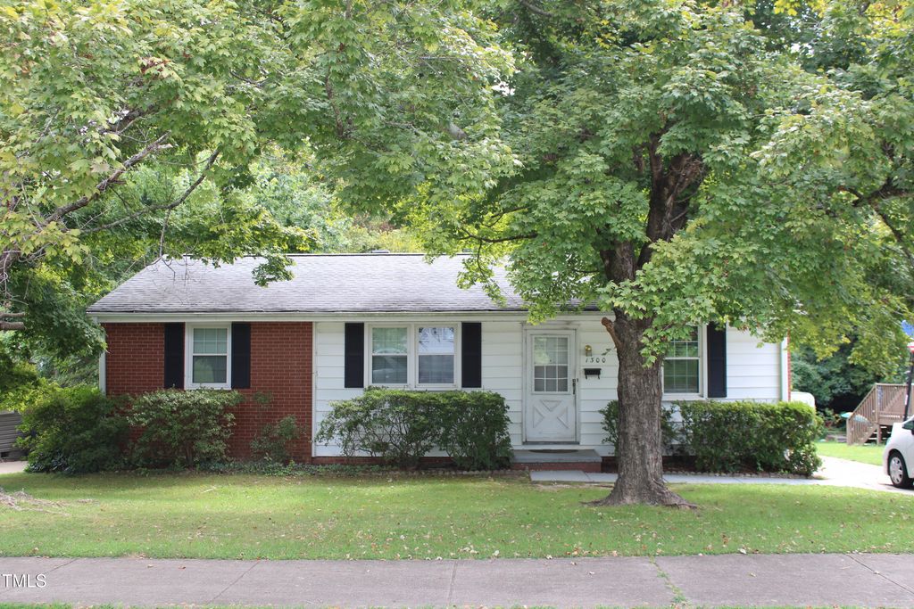 1300 Marlborough Road, Raleigh, NC 27610