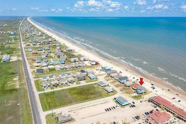 109 D Santar Loop, Surfside Beach, TX 77541