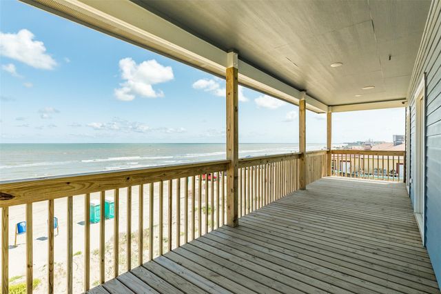 109 D Santar Loop, Surfside Beach, TX 77541
