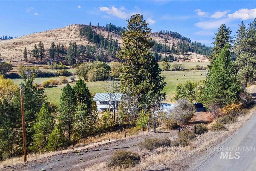 2687 West Fork Rd, Fruitvale, ID 83612 photo 3