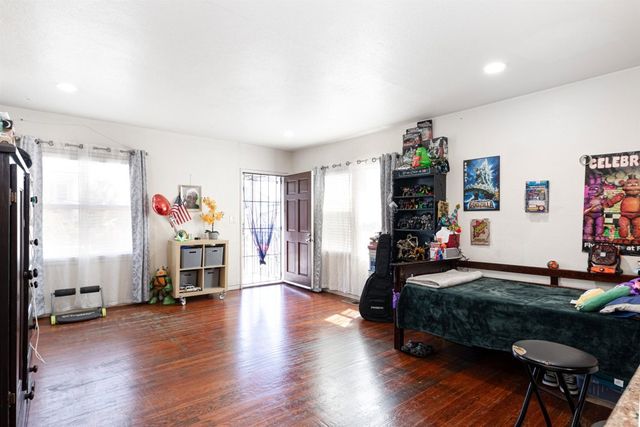 1821 74Th Ave, Oakland, CA 94621