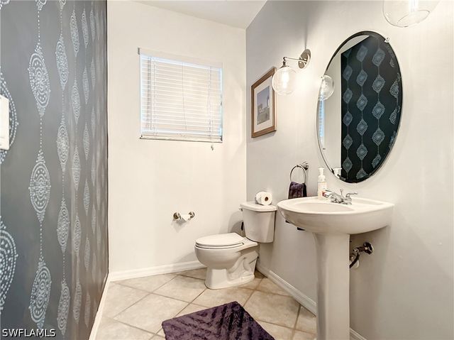 8359 Laurel Lakes BLVD, Naples, FL 34119