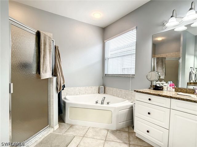 8359 Laurel Lakes BLVD, Naples, FL 34119