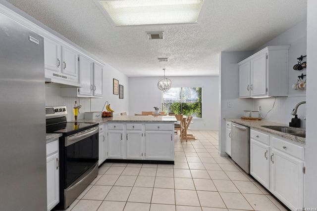 3519 MISTIC GRV, San Antonio, TX 78247