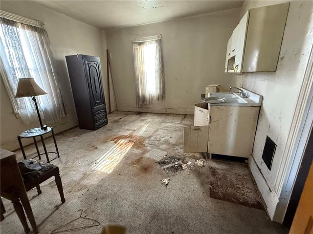 104 E CHURCH AVENUE, Masontown, PA 15461