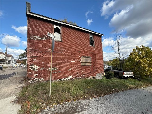 104 E CHURCH AVENUE, Masontown, PA 15461