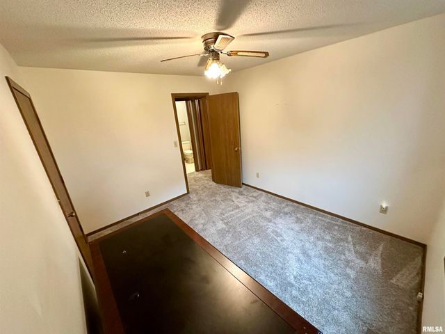 24 Appomatox Avenue, Jacksonville, IL 62650