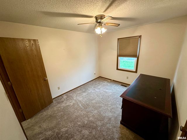 24 Appomatox Avenue, Jacksonville, IL 62650