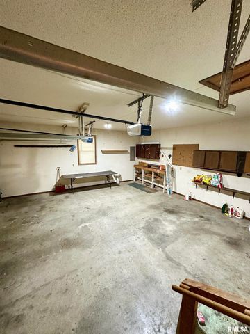 24 Appomatox Avenue, Jacksonville, IL 62650