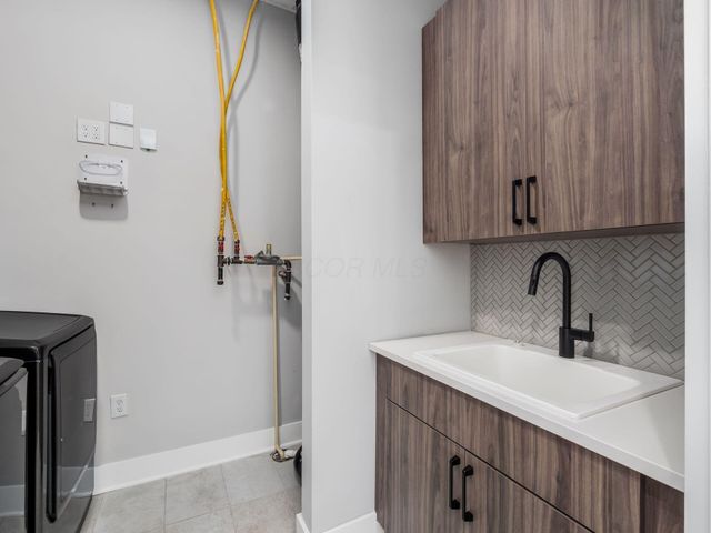 695 Civitas Avenue, D401, Columbus, OH 43215
