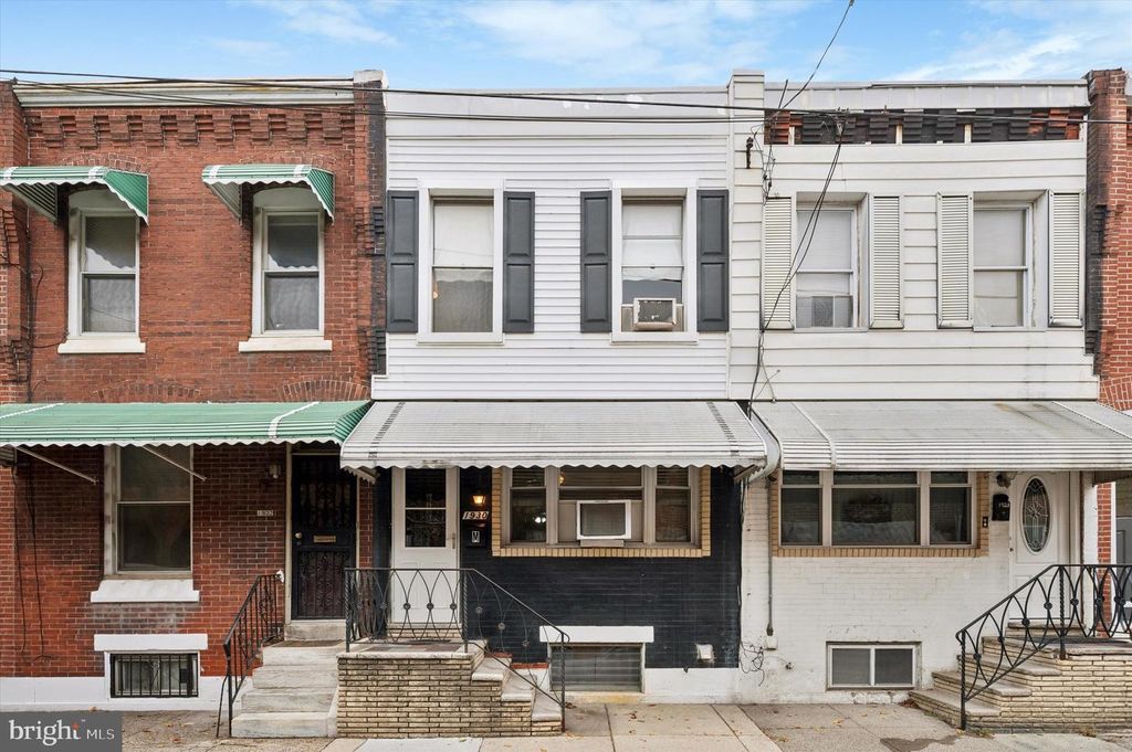 1930 S HICKS ST, Philadelphia, PA 19145