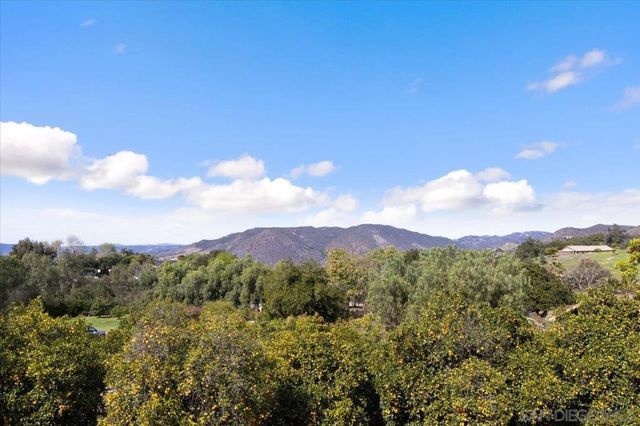 1379 Sunny Heights Road, Fallbrook, CA 92028