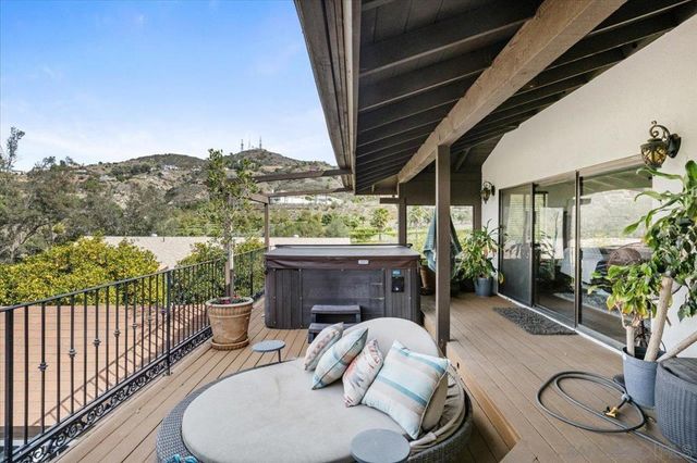 1379 Sunny Heights Road, Fallbrook, CA 92028