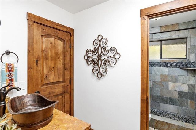 1379 Sunny Heights Road, Fallbrook, CA 92028