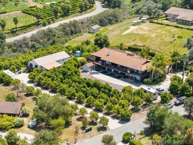 1379 Sunny Heights Road, Fallbrook, CA 92028