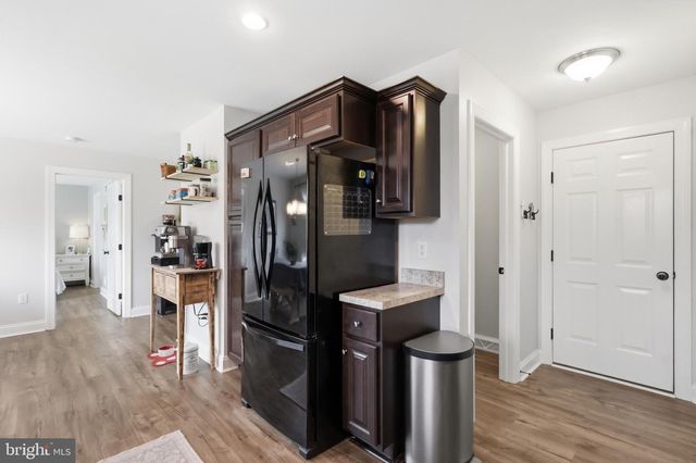 184 KENNETH DR, Leola, PA 17540