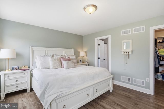 184 KENNETH DR, Leola, PA 17540