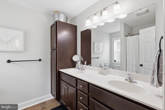 184 KENNETH DR, Leola, PA 17540