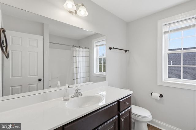 184 KENNETH DR, Leola, PA 17540