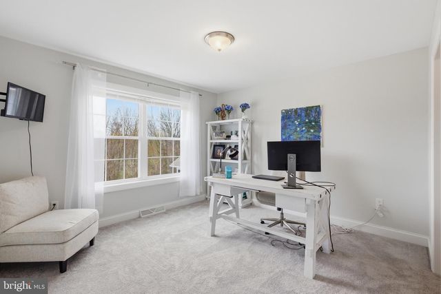 184 KENNETH DR, Leola, PA 17540
