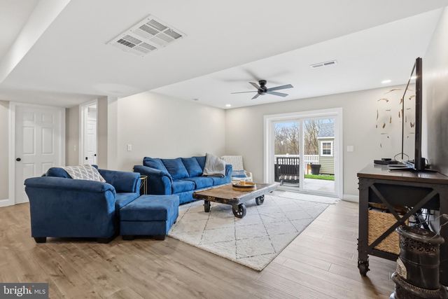 184 KENNETH DR, Leola, PA 17540