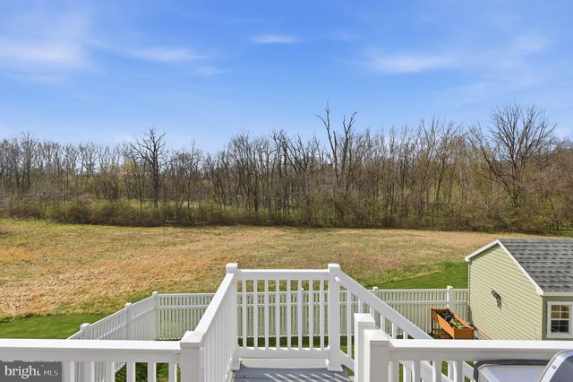 184 KENNETH DR, Leola, PA 17540