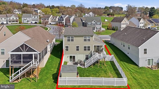 184 KENNETH DR, Leola, PA 17540